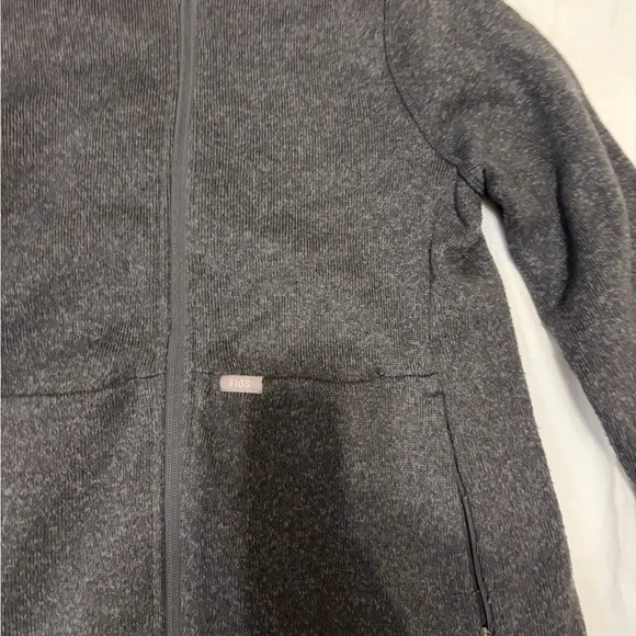 Figs grey sweater jacket - Picture 2 of 8